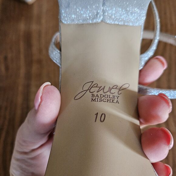 Badgley Mischka Silver Jewel Block Heel Sandals Rita Style Women’s 10 Shoe - Picture 4 of 7